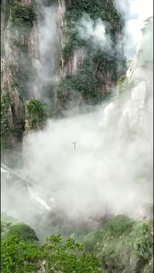盐和糖同时放入水中谁先溶解为什么?游戏画面